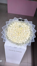 Bouquets with baby’s breath/ Gyp